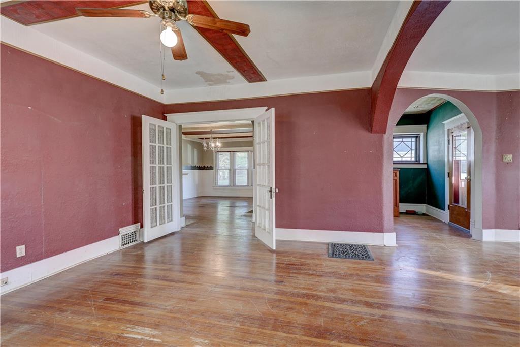 429 South Minnesota Avenue Columbus, KS 66725 - Photo 22 of 55