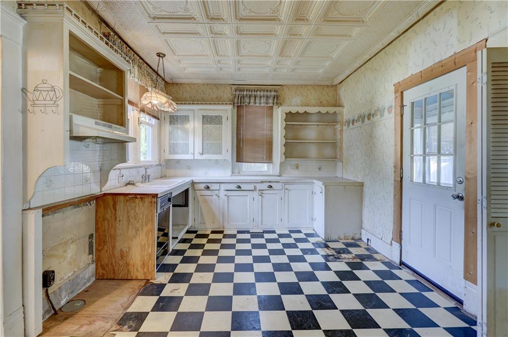 429 South Minnesota Avenue Columbus, KS 66725 - Photo 33 of 55