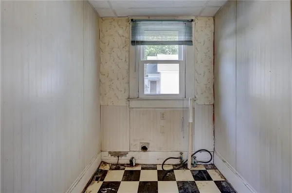 $110,000 | 429 South Minnesota Avenue, Columbus, KS 66725