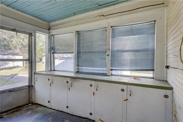 $148,000 | 429 South Minnesota Avenue, Columbus, KS 66725