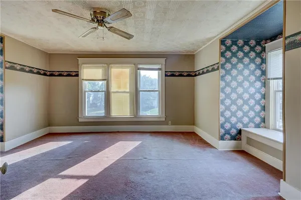 $110,000 | 429 South Minnesota Avenue, Columbus, KS 66725