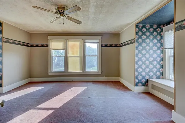 $148,000 | 429 South Minnesota Avenue, Columbus, KS 66725