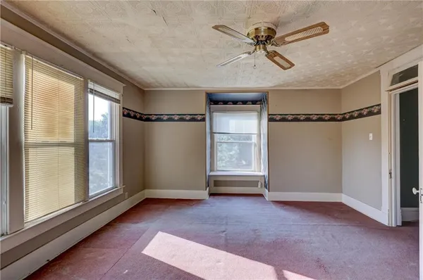 $110,000 | 429 South Minnesota Avenue, Columbus, KS 66725