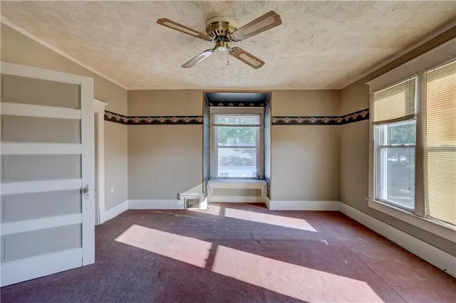 $148,000 | 429 South Minnesota Avenue, Columbus, KS 66725