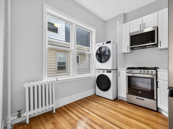 $2,900 | 1576 Cambridge Street, Unit 3F, Cambridge, MA 02138