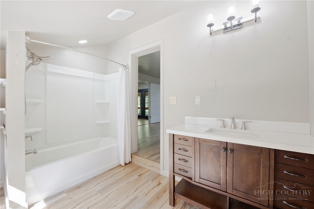 325 Sawyers Road Warrensville, NC 28693 - Photo 8 of 33 Gallery Image 8