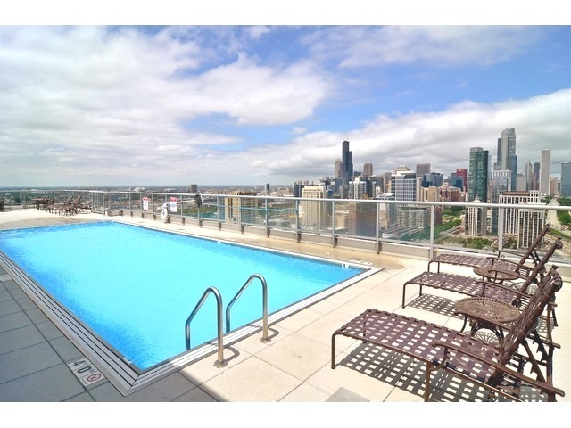1629 South Prairie Avenue, Unit 2906 Chicago, IL 60616 - Photo 14 of 21 a view of a terrace with chairs