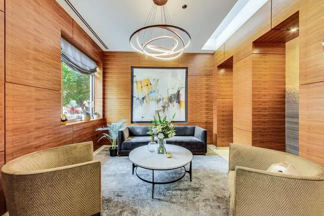 $515,000 | 1629 South Prairie Avenue, Unit 2906, Chicago, IL 60616