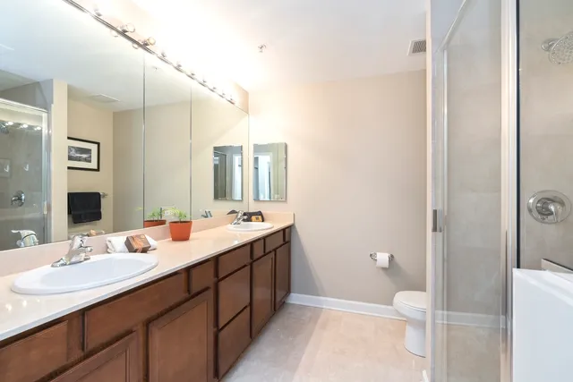 $515,000 | 1629 South Prairie Avenue, Unit 2906, Chicago, IL 60616