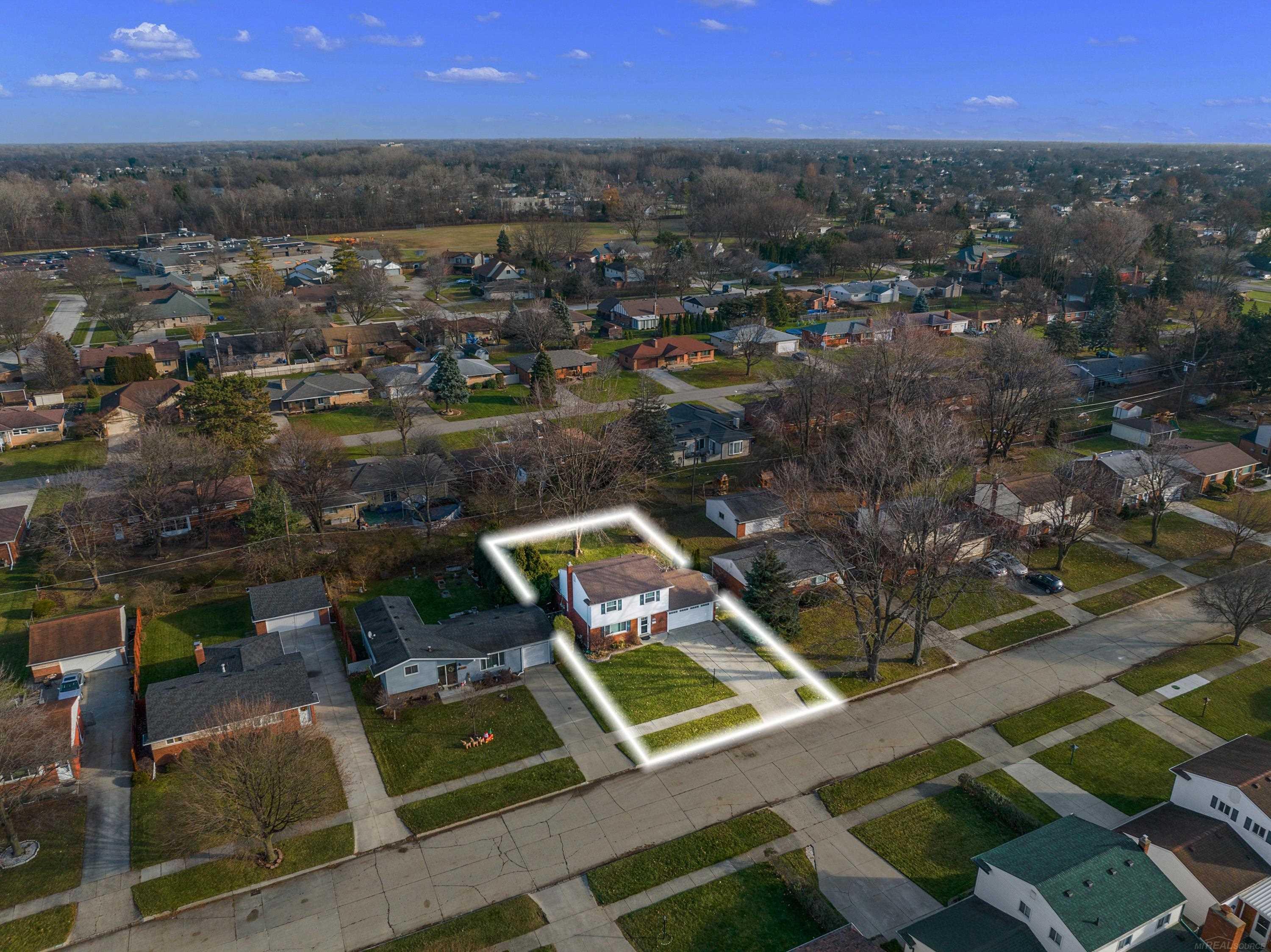 38276 Tottenham Road Sterling Heights, MI 48312 - Photo 37 of 44