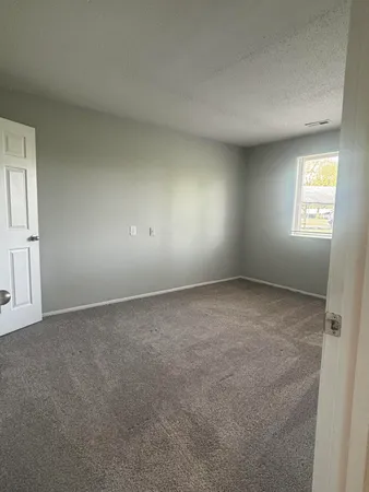 $995 | 131 Canfield Street, Unit 2, Milan, MI 48160