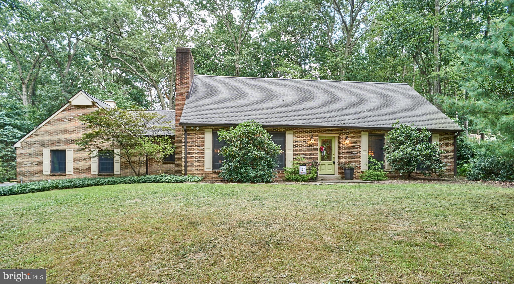 653 Spring Lane Boiling Springs, PA 17007 - Photo 1 of 37 Gallery Image 1