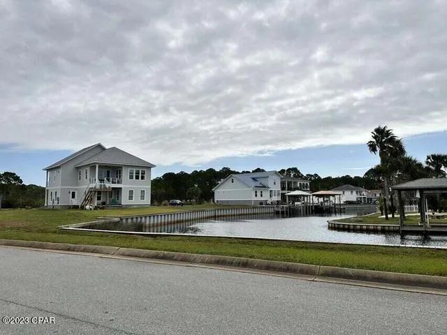 $465,000 | 1758 Stanford Road, Gulf Breeze, FL 32563