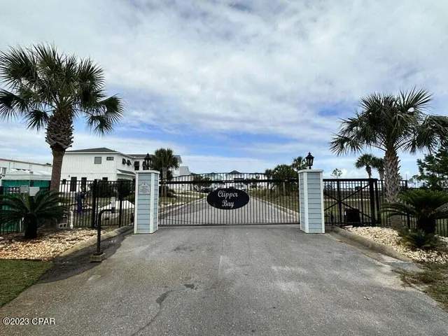 $465,000 | 1758 Stanford Road, Gulf Breeze, FL 32563