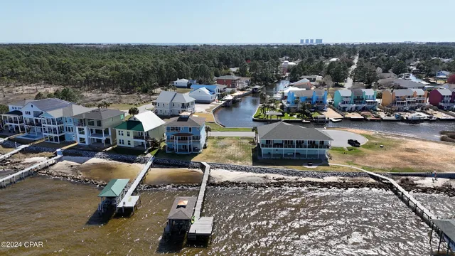 $465,000 | 1758 Stanford Road, Gulf Breeze, FL 32563