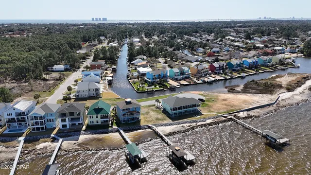 $465,000 | 1758 Stanford Road, Gulf Breeze, FL 32563