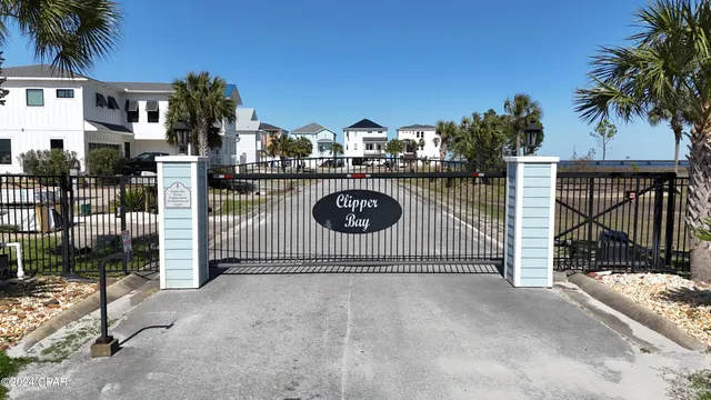 $465,000 | 1758 Stanford Road, Gulf Breeze, FL 32563