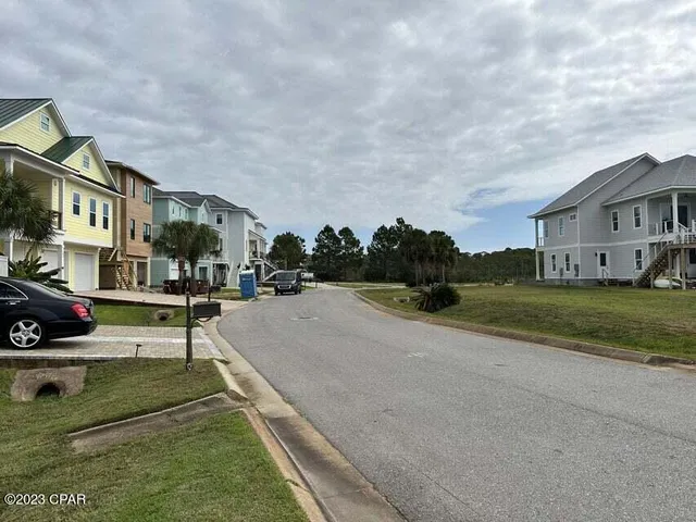 $465,000 | 1758 Stanford Road, Gulf Breeze, FL 32563