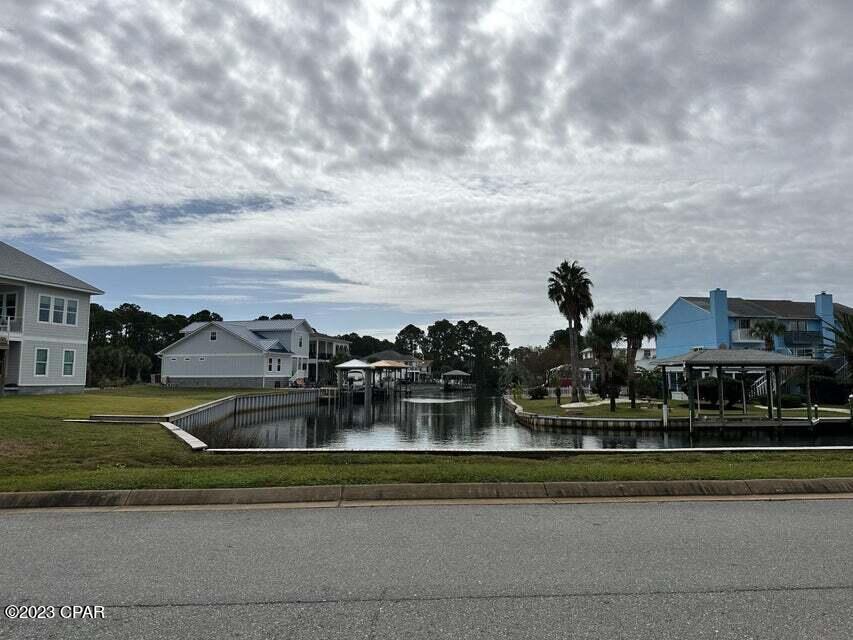 1758 Stanford Road Gulf Breeze, FL 32563 - Photo 10 of 38