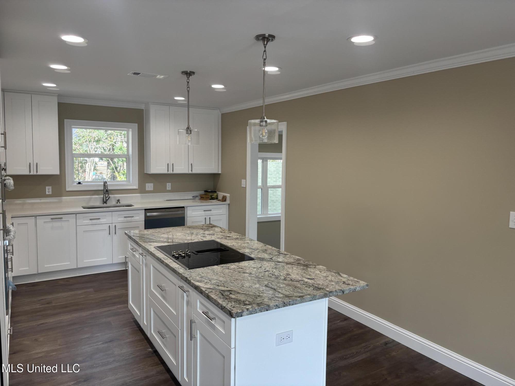 1500 Goodyear Boulevard Picayune, MS 39466 - Photo 8 of 44 IMG_6575