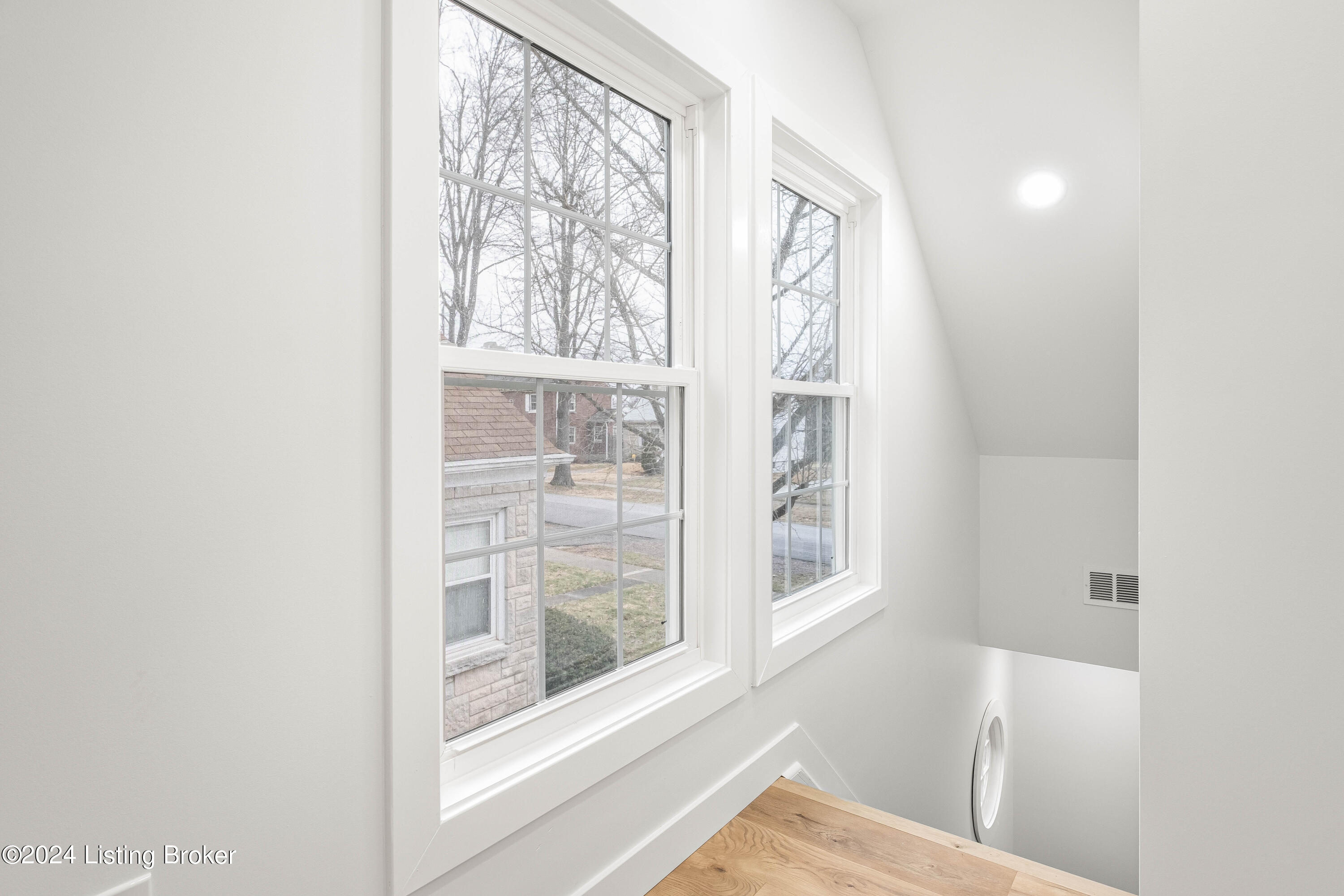 4023 Winchester Road Louisville, KY 40207 - Photo 33 of 69 4023 Winchester Rd (28 of 44)