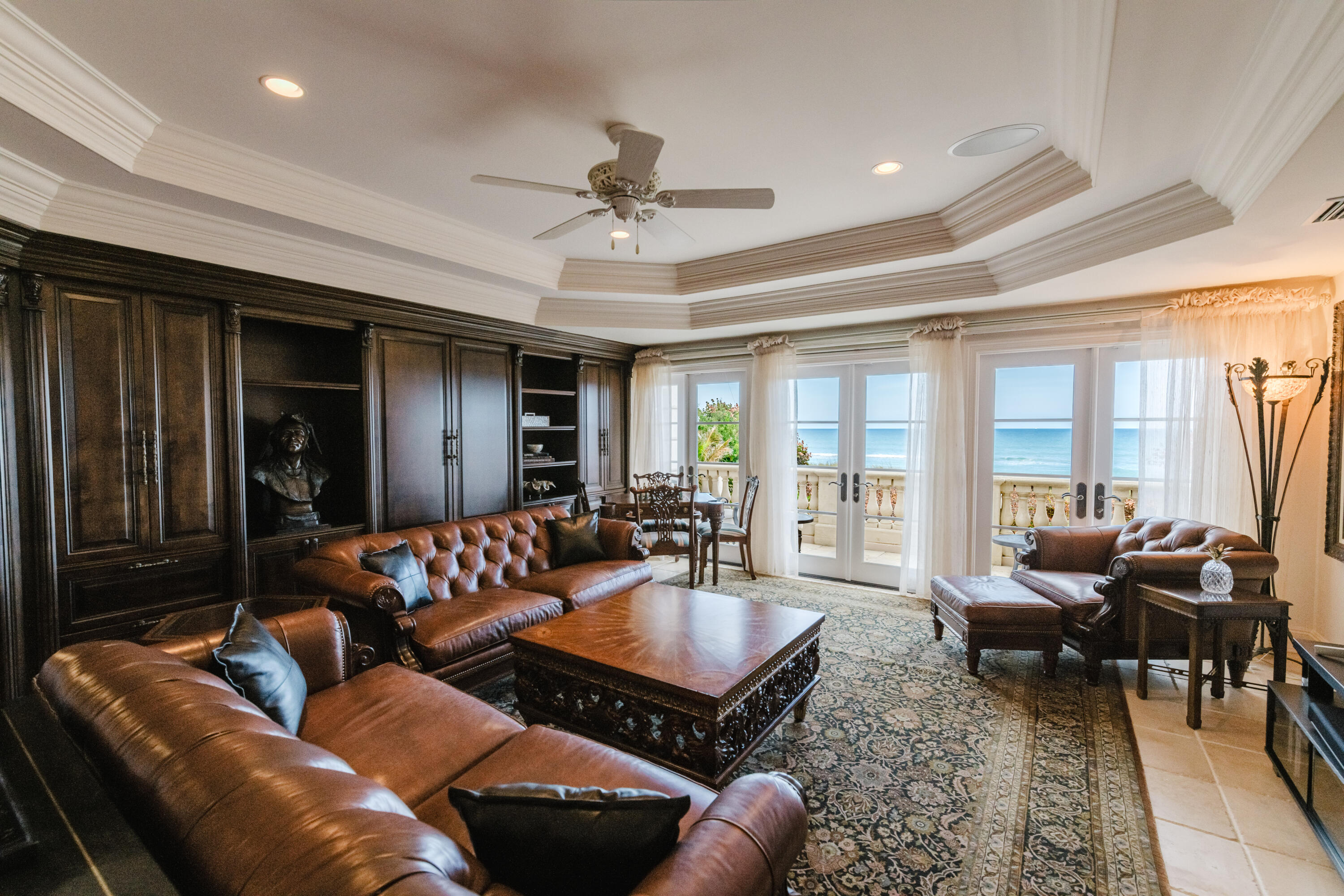 19 North Beach Road Jupiter Island, FL 33455 - Photo 40 of 80 Upstairs living