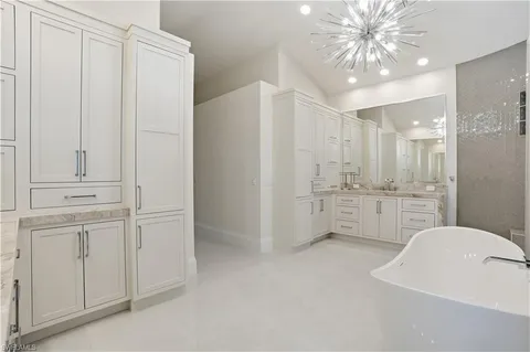 $7,200,000 | 328 Sedgwick Court, Naples, FL 34108