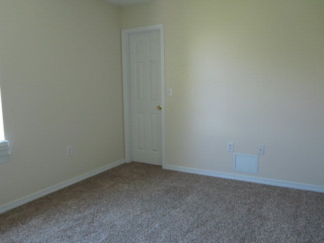 8781 Shannon's Mill Road Foley, AL 36535 - Photo 11 of 17 Guest Bedroom 1