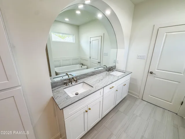 $254,900 | 223 Berchman Oaks Drive, Lafayette, LA 70506