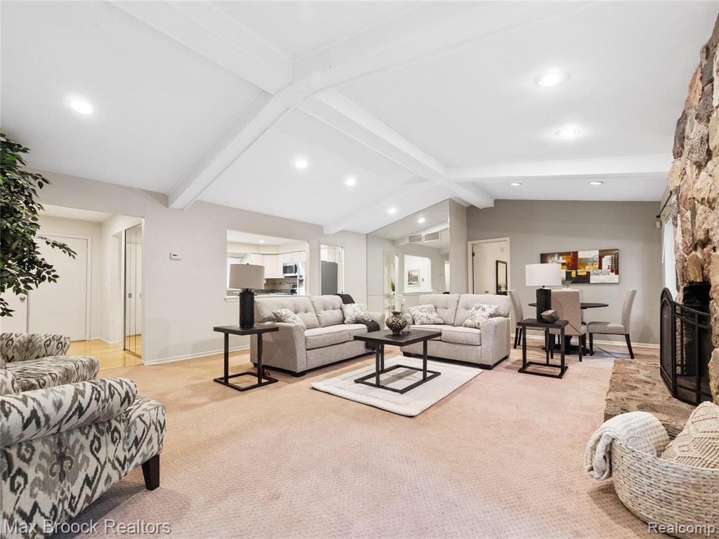 4899 Wye Oak Road Bloomfield Hills, MI 48301 - Photo 7 of 23