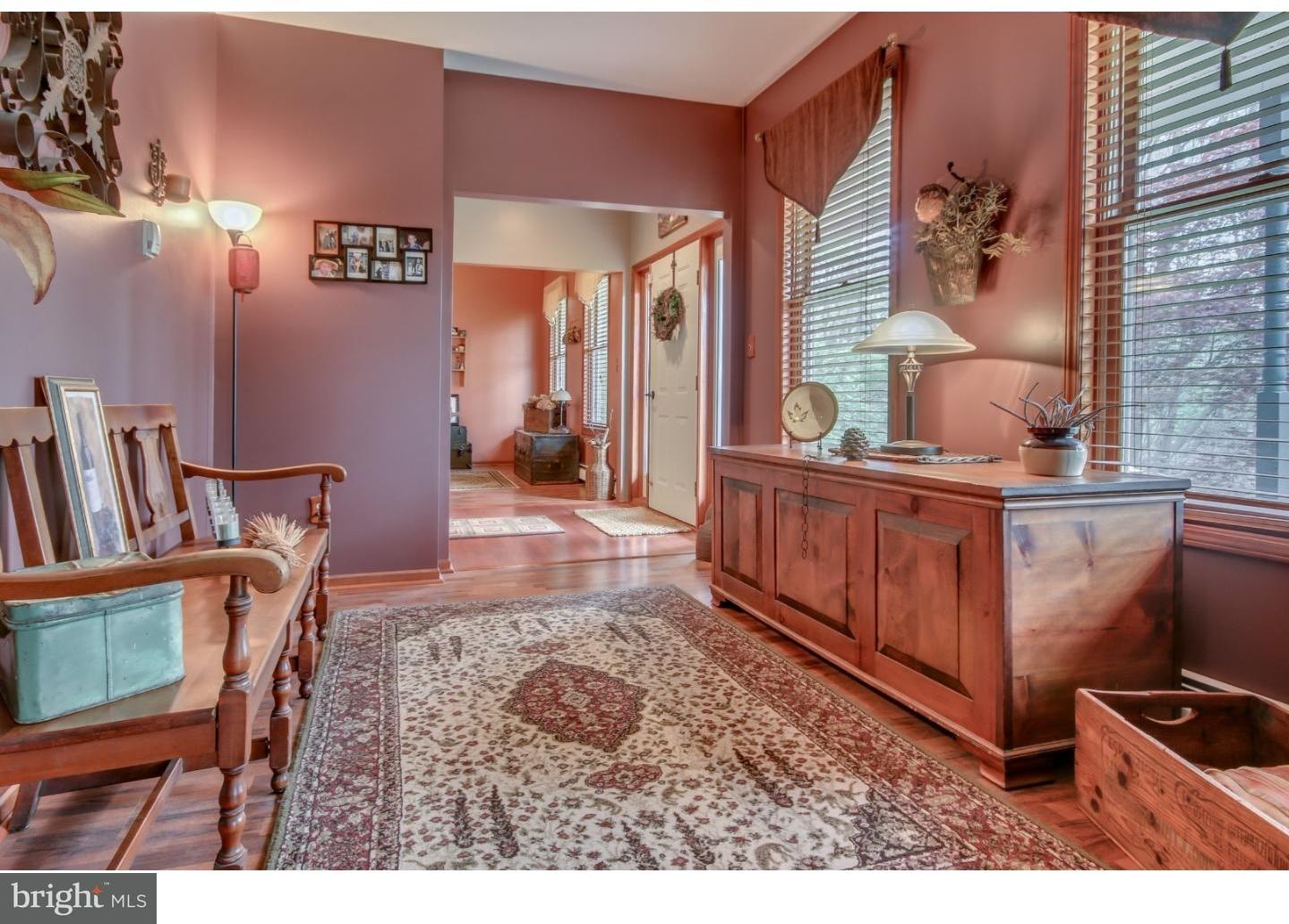 313 Crozerville Road Aston, PA 19014 - Photo 4 of 25