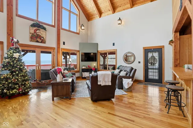 $999,900 | 5736 North Pathways Drive, Unionville, IN 47468