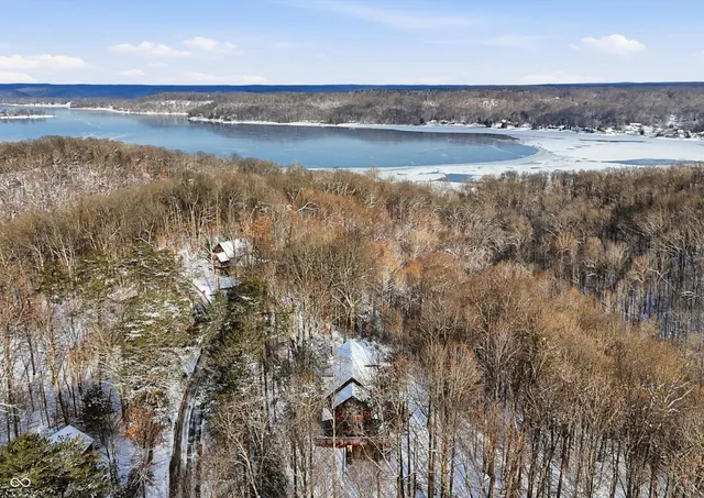 $999,900 | 5736 North Pathways Drive, Unionville, IN 47468