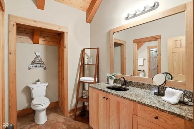 $1,025,000 | 5736 North Pathways Drive, Unionville, IN 47468