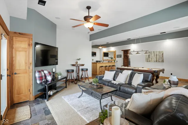 $999,900 | 5736 North Pathways Drive, Unionville, IN 47468