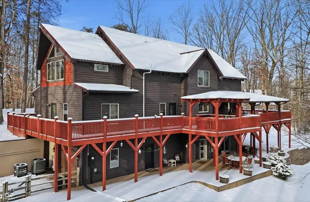 $1,025,000 | 5736 North Pathways Drive, Unionville, IN 47468