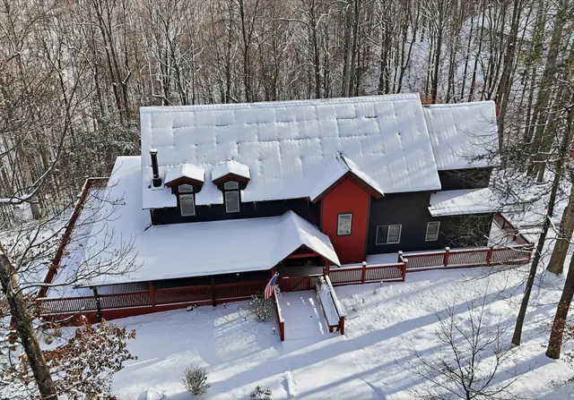 $999,900 | 5736 North Pathways Drive, Unionville, IN 47468