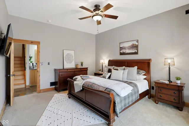 $999,900 | 5736 North Pathways Drive, Unionville, IN 47468