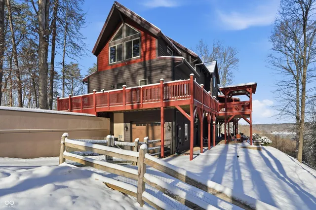 $1,025,000 | 5736 North Pathways Drive, Unionville, IN 47468