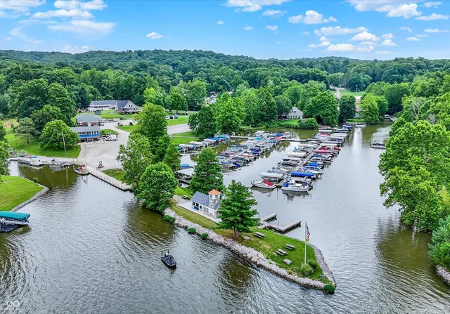 $999,900 | 5736 North Pathways Drive, Unionville, IN 47468