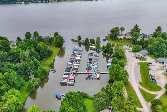 $1,025,000 | 5736 North Pathways Drive, Unionville, IN 47468