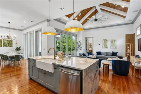 $1,325,000 | 6929 Vicksburg Street, New Orleans, LA 70124
