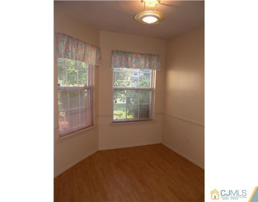 264 Nebula Road Piscataway, NJ 08854 - Photo 4 of 17