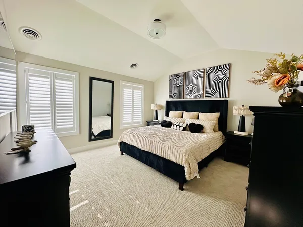 $699,900 | 40 Elise Avenue, Unit 20, Londonderry, NH 03053