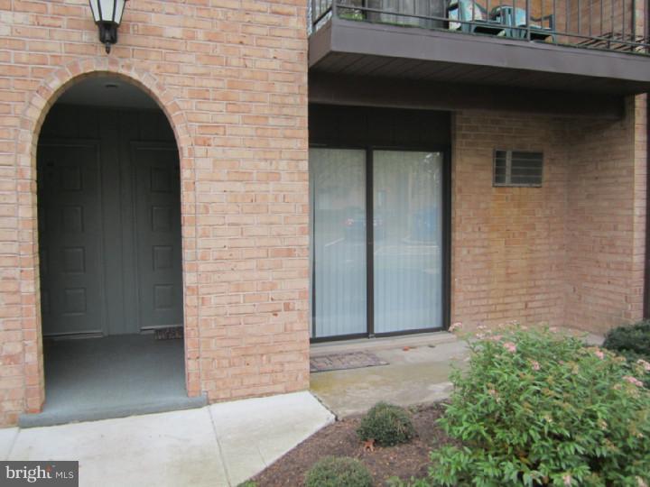 612 North Shady Retreat Road, Unit 55 Doylestown, PA 18901 - Photo 2 of 13 Kitchen