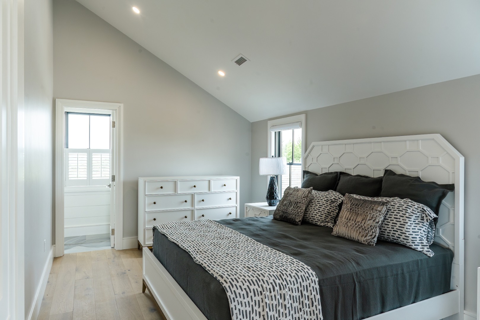 81 Polpis Road Nantucket, MA 02554 - Photo 24 of 39 Gallery Image 24