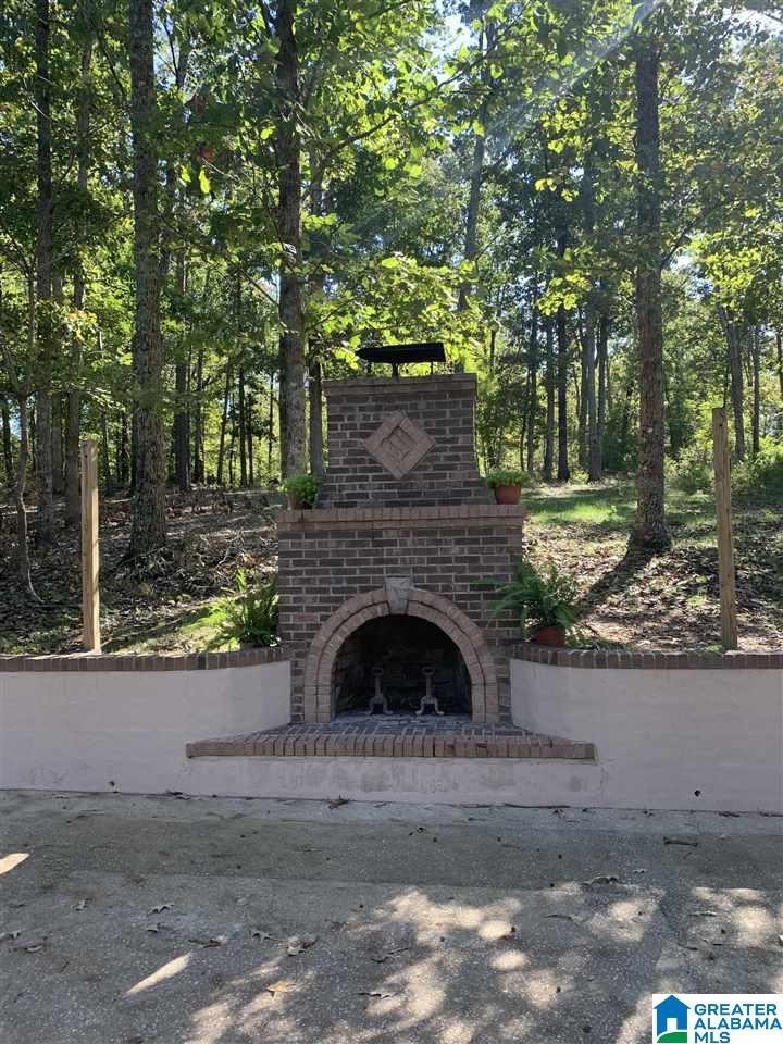 8061 Advent Cutoff Road Trussville, AL 35173 - Photo 2 of 4