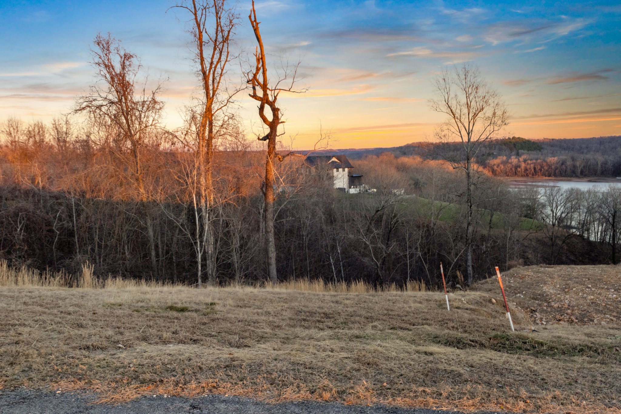 37 River Trace Road Dover, TN 37058 - Photo 8 of 11 a view of mountain view with lots of trees