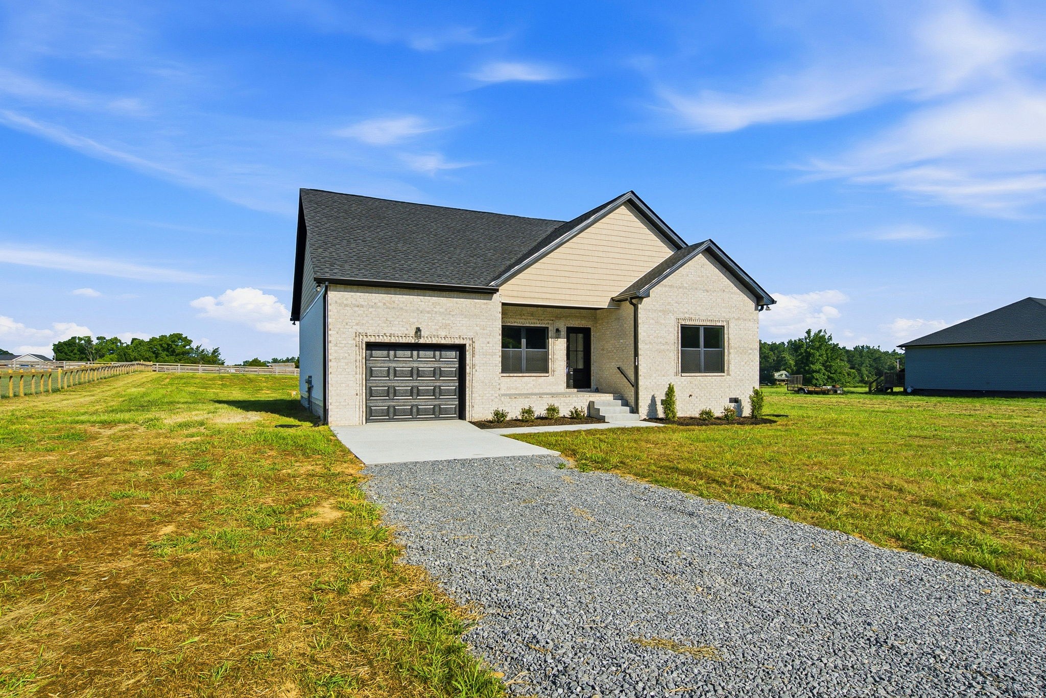 719 Mt Vernon Road Bethpage, TN 37022 - Photo 2 of 20