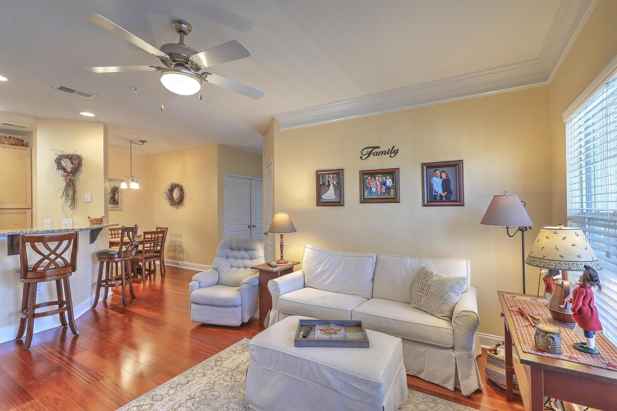1111 Basildon Road Mount Pleasant, SC 29466 - Photo 7 of 27 1R3A4741_2_3